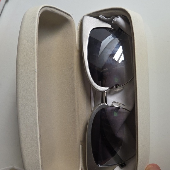 Authentic Rare Linda Farrow Mathew Williamson sunglasses - Picture 8 of 11